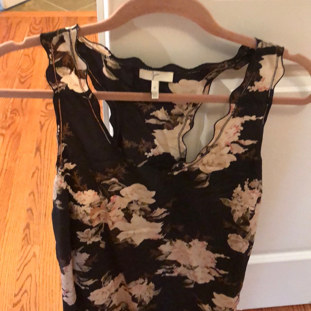 Black and cream flowered top